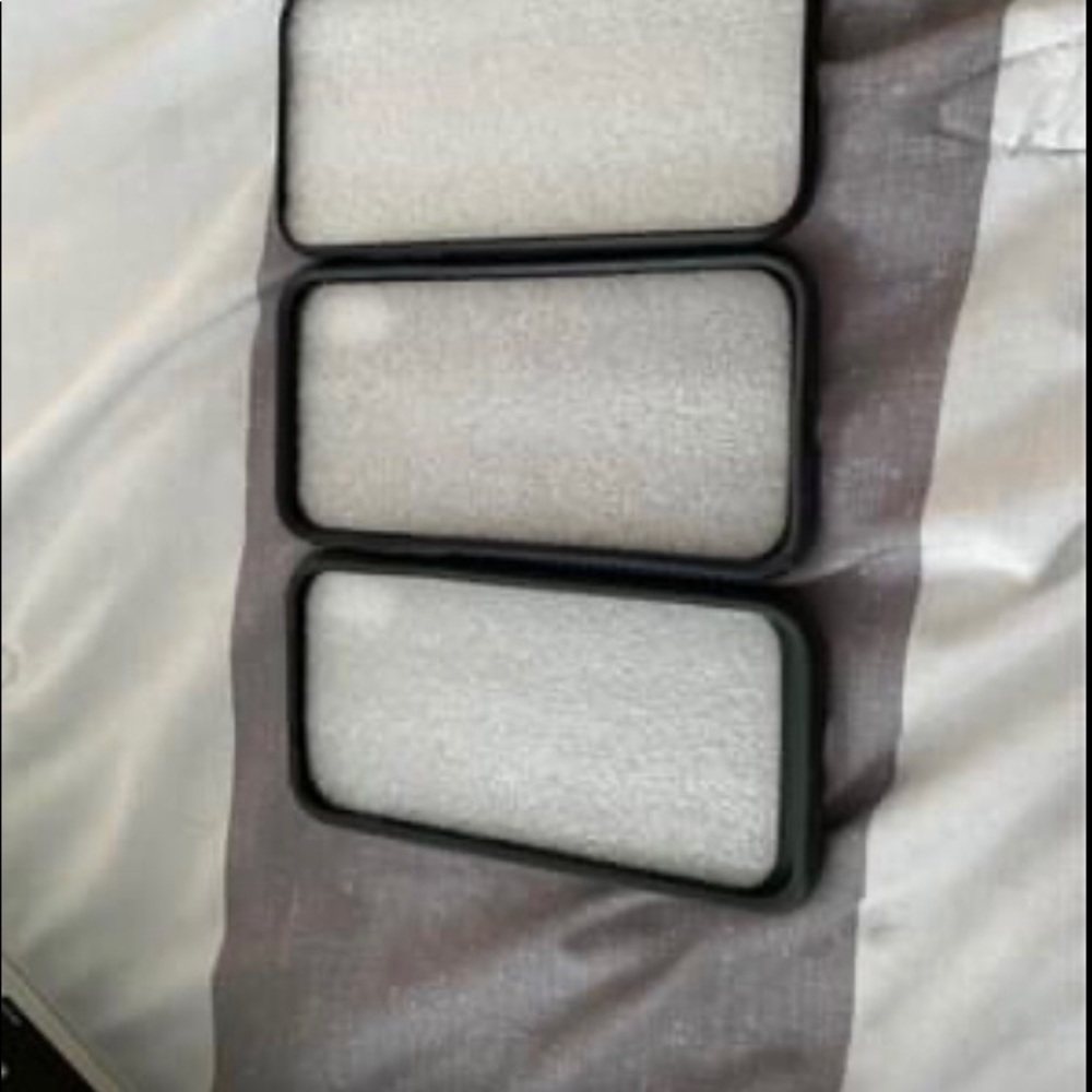 Xr case - Picture 2 of 2